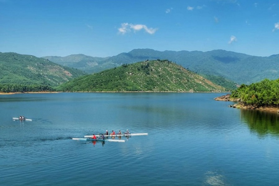 Hồ Đồng Xanh - Đồng nghệ địa điểm du lịch 